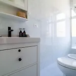 Iris By Portofinohomes Apartamento