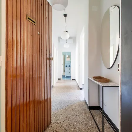 Iris By Portofinohomes Apartment