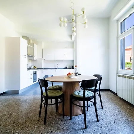 Iris By Portofinohomes Apartment